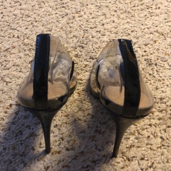 Pumps - Picture 3 of 5